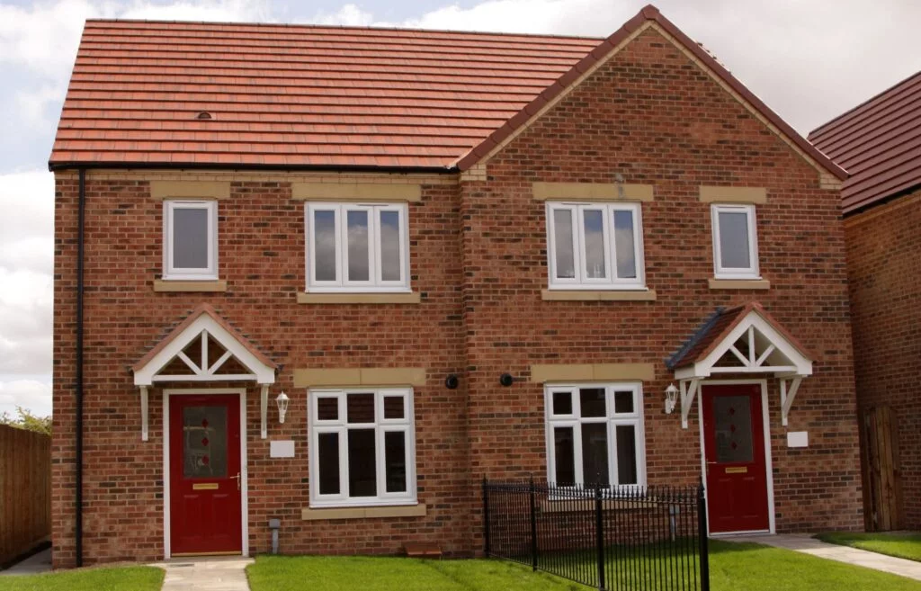 How Much Do New Windows Cost for a 3-Bedroom House 2025?
