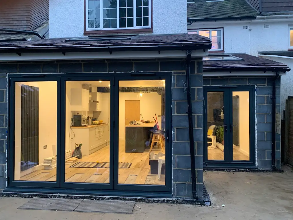 Unifold HI - Aluminium Bifold Doors Watford