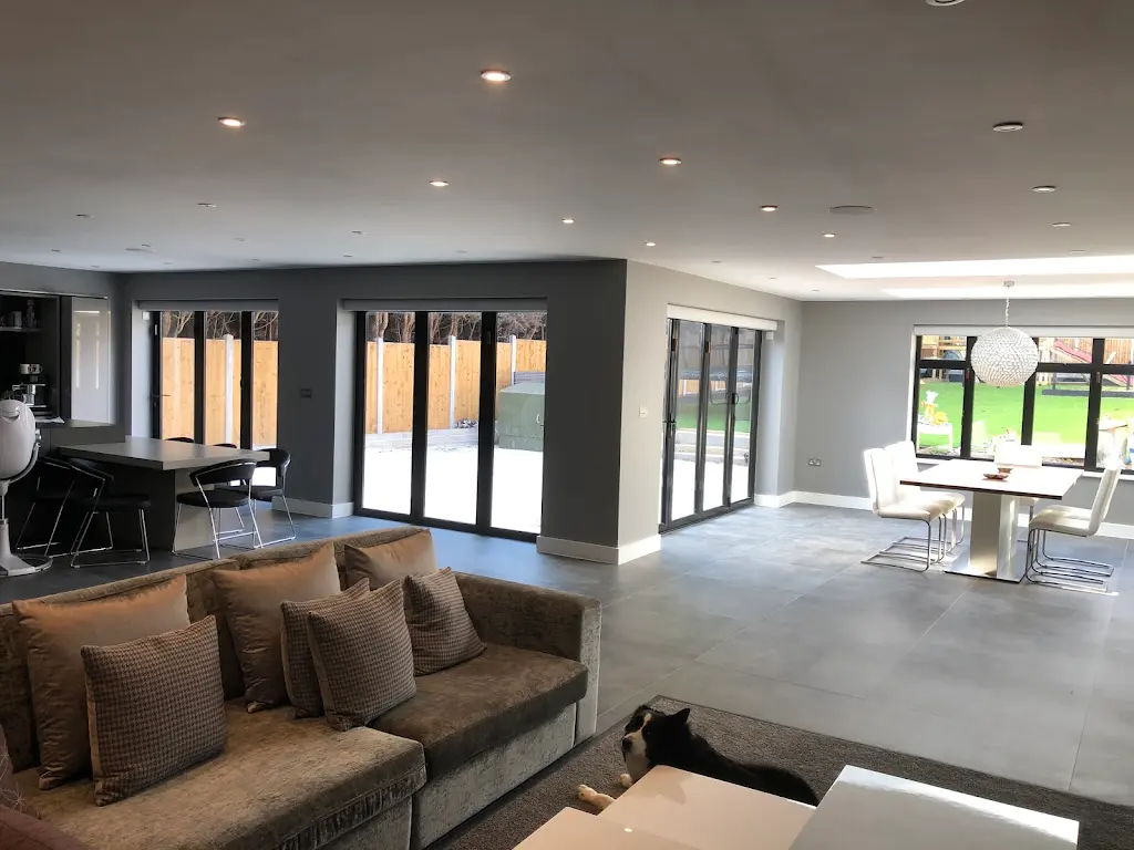 Unifold HI - Best Bifold Door Installer Hertfordshire