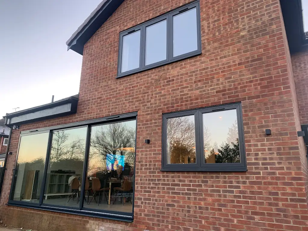 EdgeGlide - Grey Sliding Door
