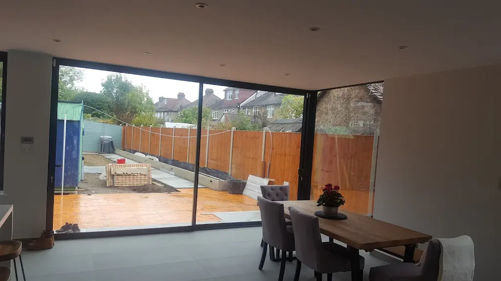 EdgeGlide - Sliding Doors Corner Pocket Enfield